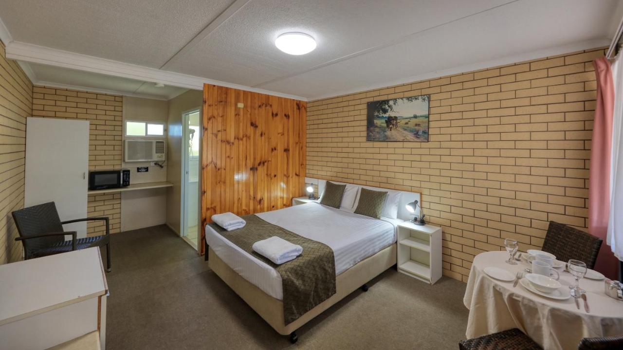 Binalong Motel Goondiwindi Exterior photo